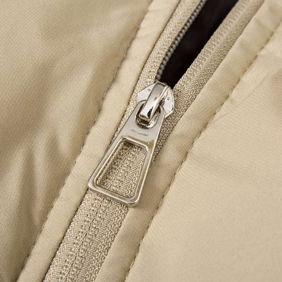 LindLeigh | Men’s Sleeveless Padded Vest – Winter-Ready Comfort